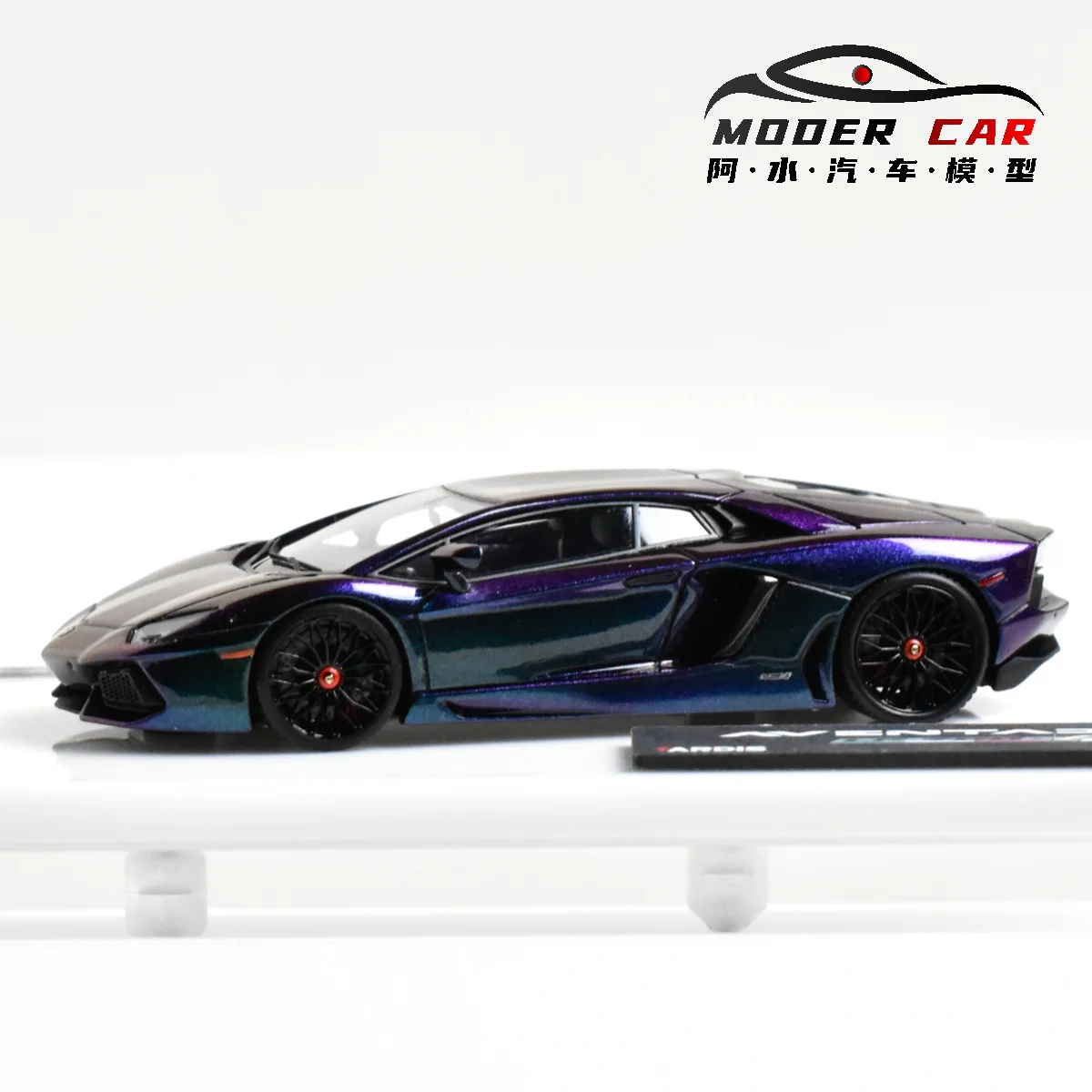 TARDIS 1:64 Collectible aventador LP700-4 Souvenir Resin Diecast Model Car