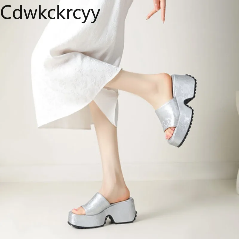 

summer New styles fashion High heels Women's slippers Increase in height Waterproof platform Square heel Girl's slippers high7cm