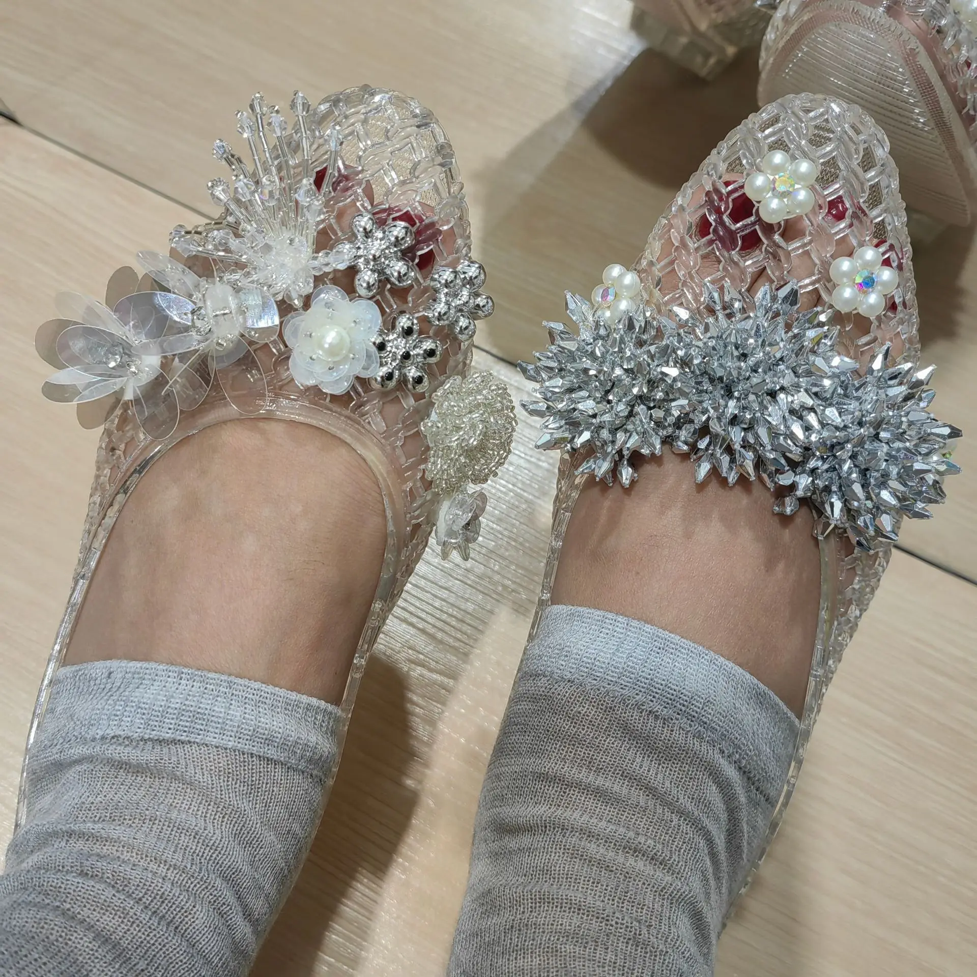 2026 Summer Hot-Selling Crystal Shoes, Pointed Toe, Closed Heel, Handmade Floral Shoes, Mesh Flat Sandals, Slippers, Crystal Shoes for Women