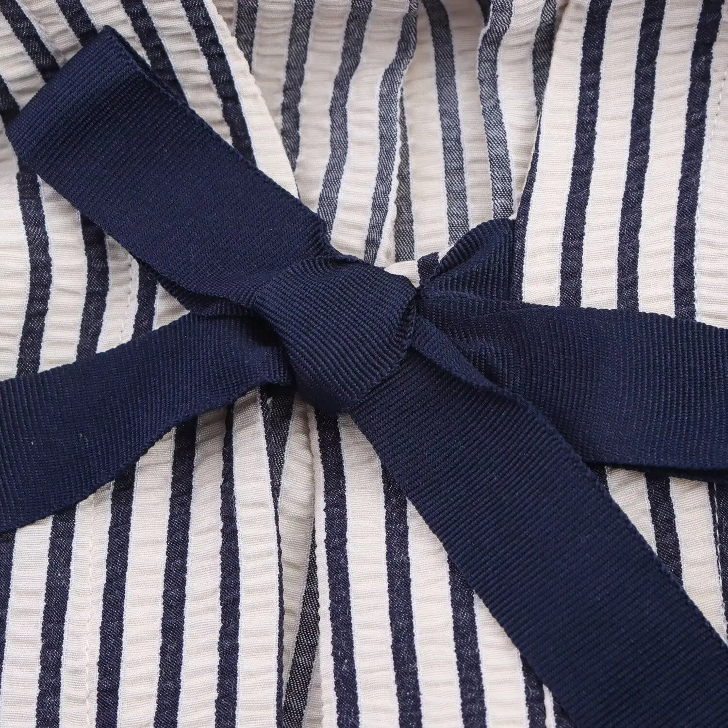 Camicette moda manica corta blu con scollo a V Camicette moda donna con copertura a righe con nodo a farfalla Camicetta casual slim