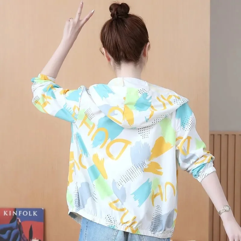 

2025 New Summer Sun Protection Clothing Women Hooded Lightweight Breathable Short Jacket Fashion Versatile Sun Outerwear coat