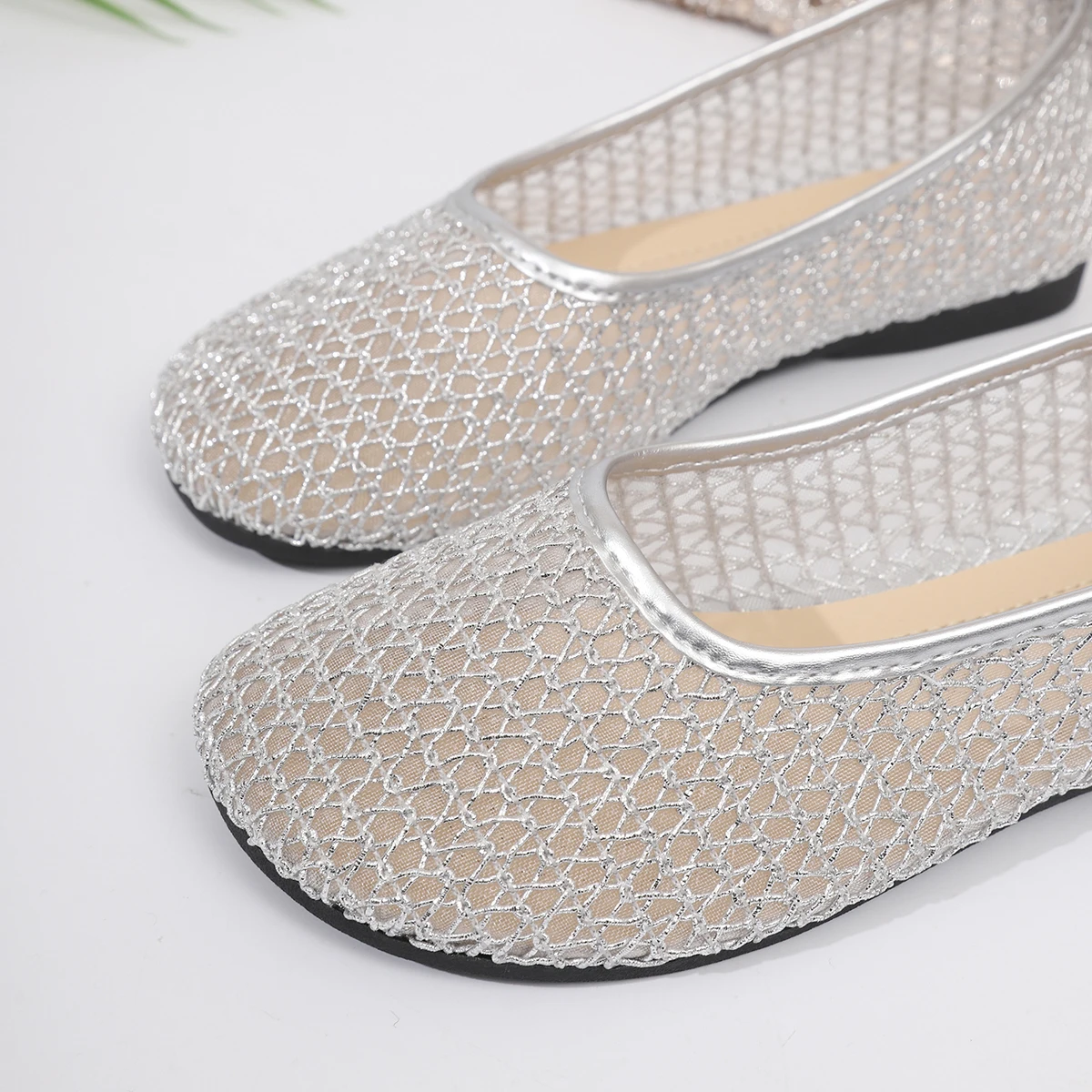 

Women's Silver Mesh Breathable Square-Toe Ballet Flats, Casual Lightweight Flat Shoes, Comfortable Slip-On Loafers for Summer
