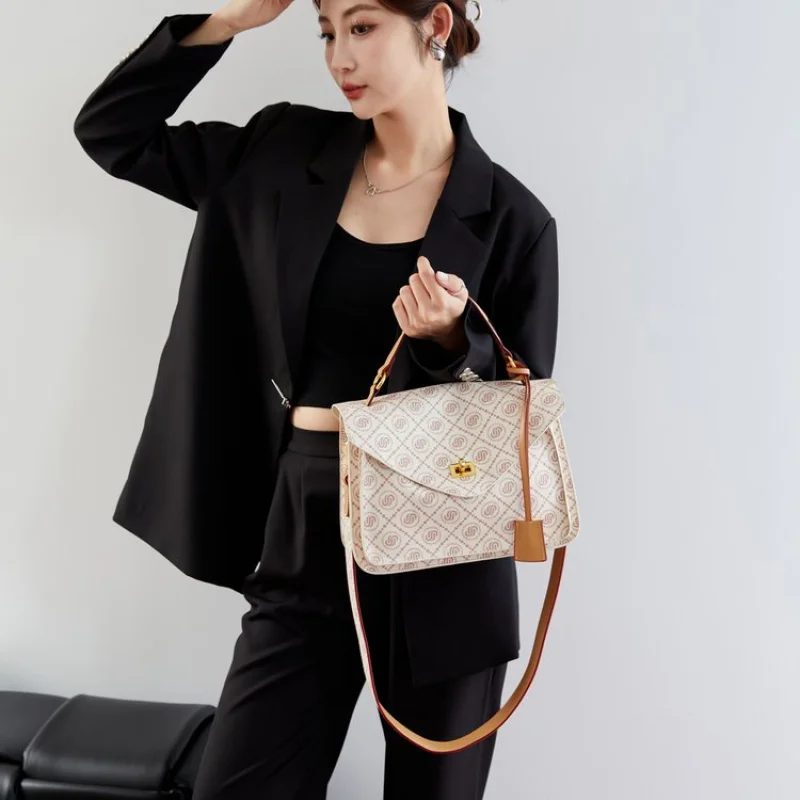 

Fashionable Women's Tote Bag Made Of Brooklet-Printed Leather With Trendy Paris Elegant Daily Style​