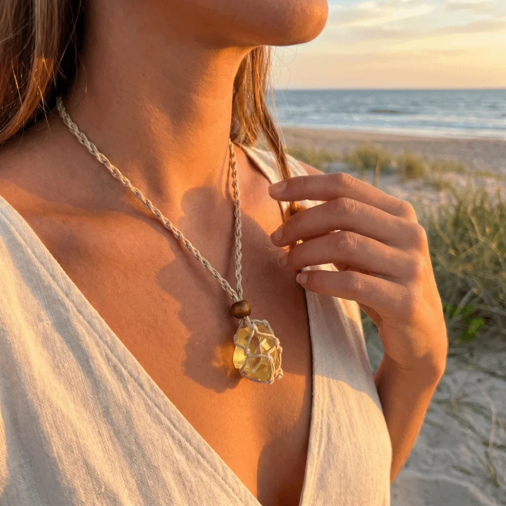 Handmade Healing Crystals Necklace Elegant Unique Natural Stone Pendant Necklace Versatile Stackable Rope Wrap Necklace
