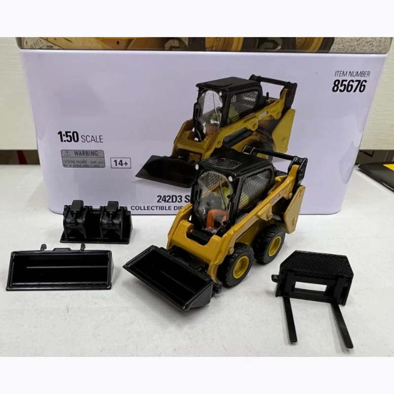 

DM 1:50 Scale 242D3 Compact Wheel Loader 85676 Alloy Engineering Model Unique gift Static display Collectibles toy