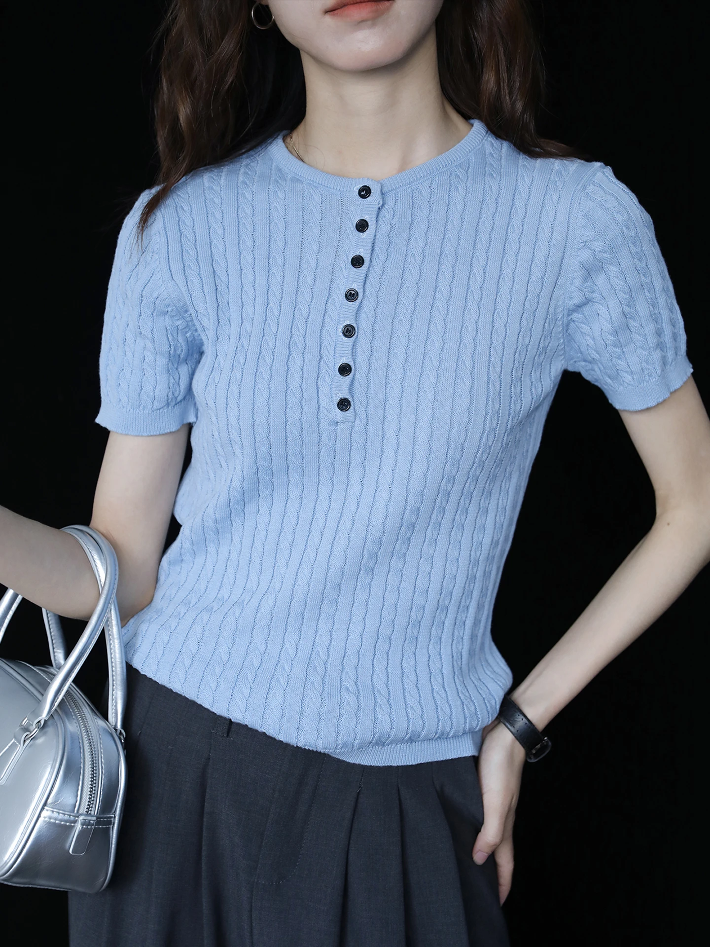 

Синяя вязаная футболка женская с коротким рукавом, облегающая, с круглым вырезом, полуоткрытая спереди, летняя, повседневная, удобная, дышащая, топ