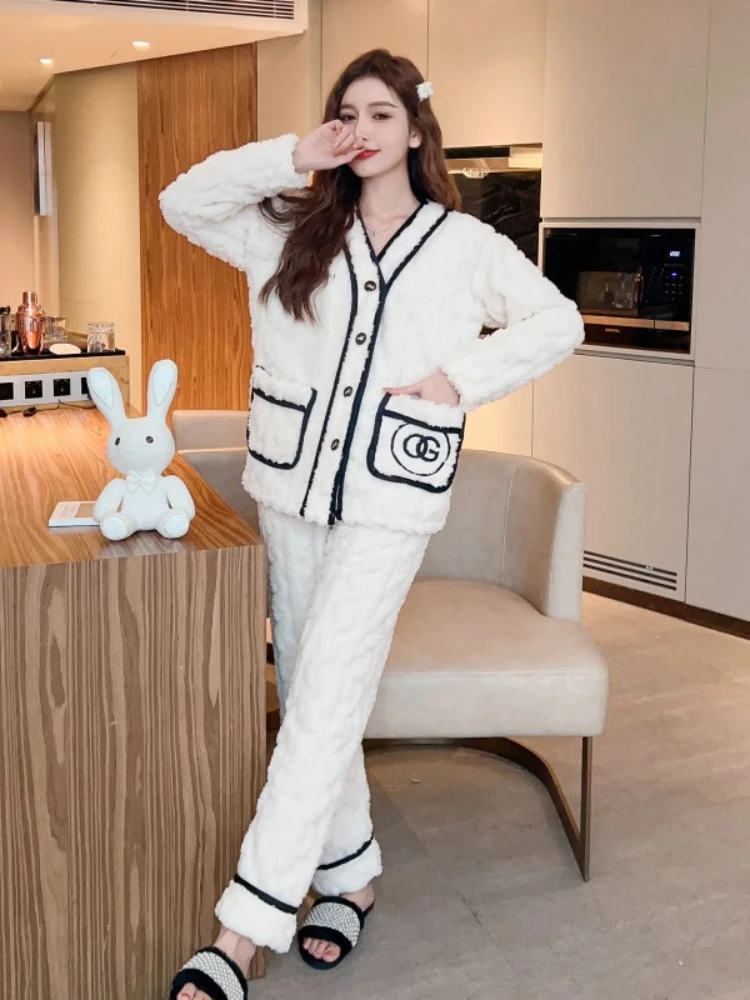 Plus Size Coral Fleece Pajamas Women Winter New High Quality Fleece-Lined Cardigan Suit Outwear Embroidered Fashion Home Clothes