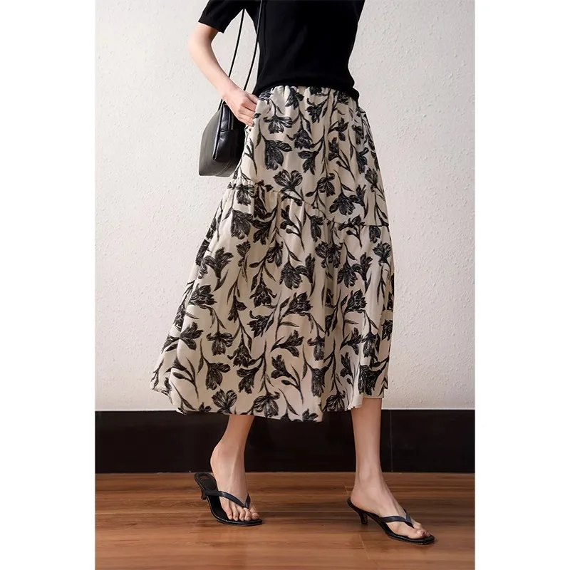 

New Fashion High End Temperament Beautiful Skirt For Women Autumn High Waist Print Versatile Skirt Casual Vacation Midi Skirt