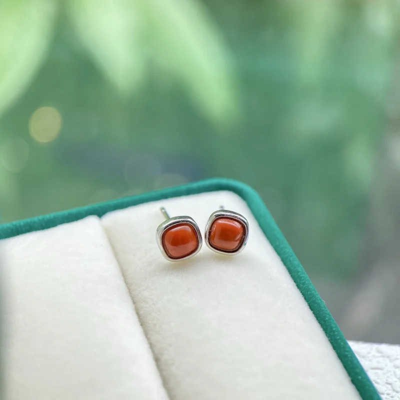Natural Sichuan Material Flame Red S925 Sterling Silver Inlaid With Ore Small Sugar Cube Earrings