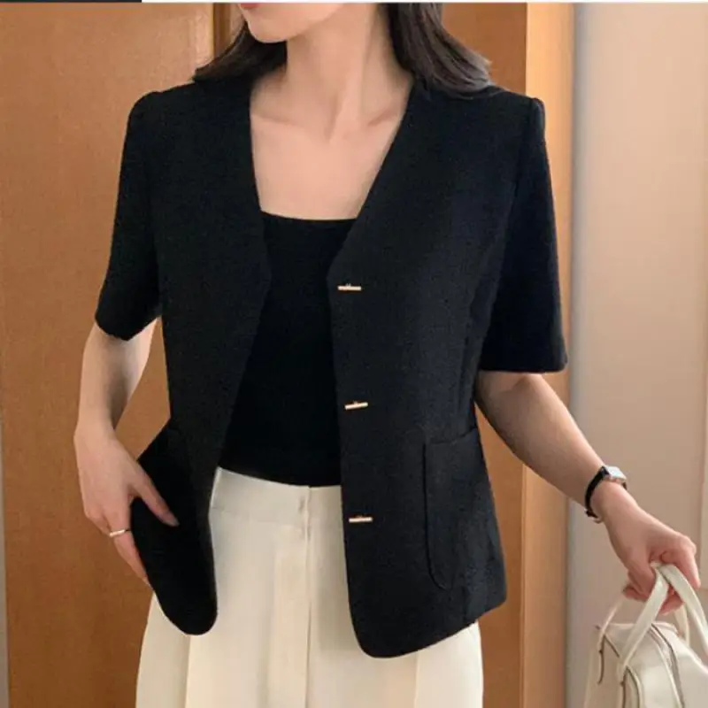

Women Fashion Solid Color V-neck Wool Coat Short Sleeve Jacket Horn Button Outerwear Elegant Office Woolen Winter Overcoat