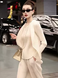 Fashionable High Waist Casual Long Sleeve Slimming Pleated Top And Long Pants Ensemble Summer New Arrival Three Houses Wind