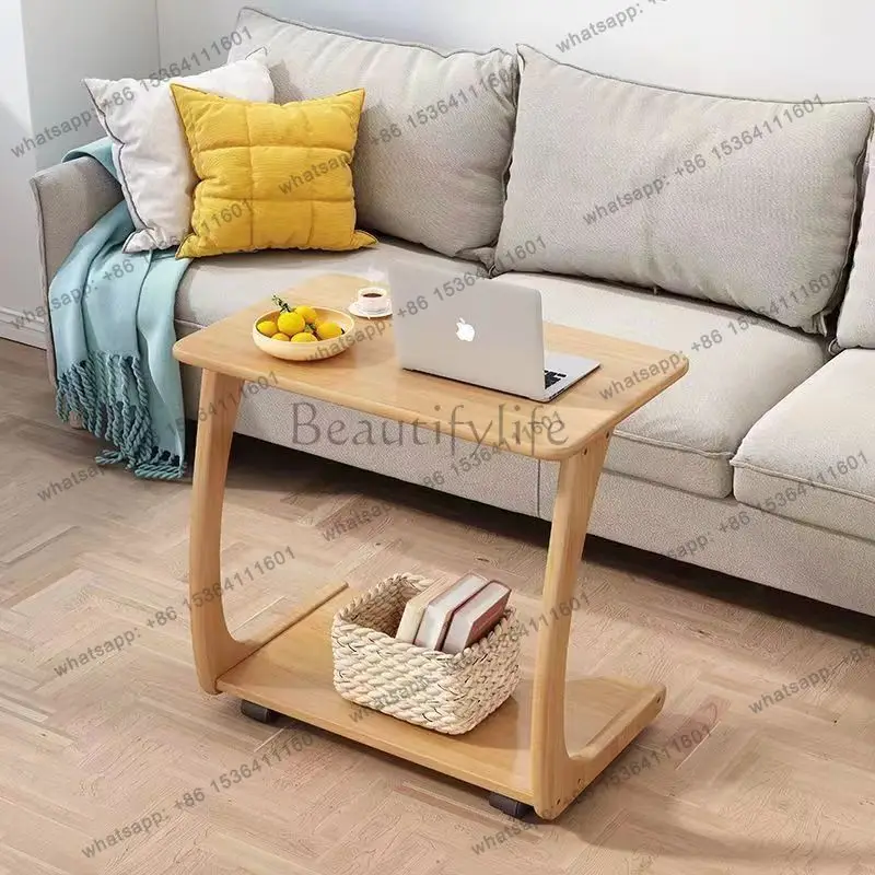 A few small tables next to the solid wood sofa can be moved to a small wooden square table