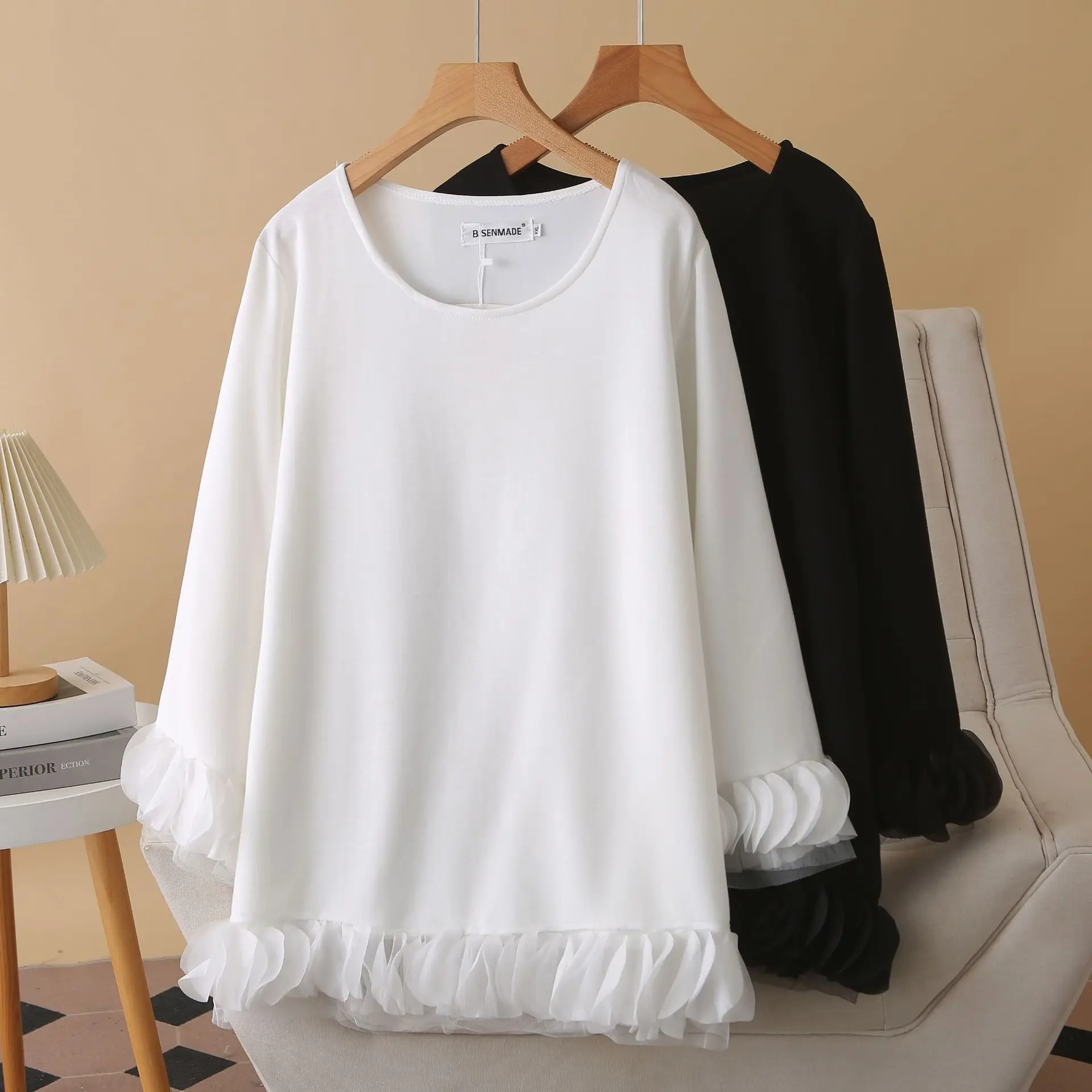 패션 플러스 사이즈 여성 티셔츠 가을 새 스타일 긴 소매 모달 스쿠버 뜨개질 직물 3 차원 레이스 탑 1705