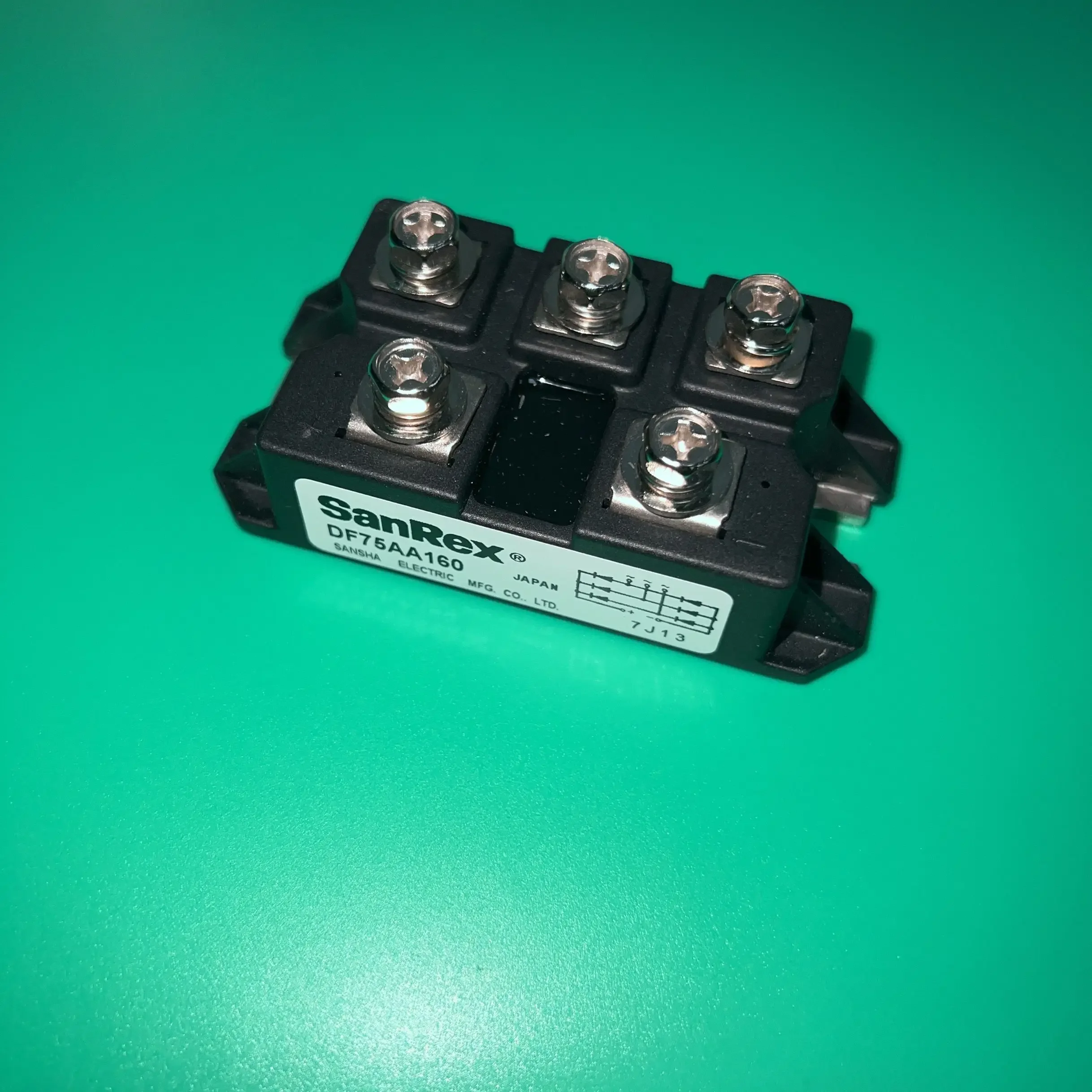 

DF75AA160 THREE PHASES BRIDGE DIODE DF75AA 160 DIOE MODULE 1600V 75A DF75A A160 DF75 AA160 DF 75AA160 DF75A160