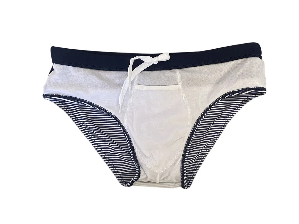 Celana renang segitiga celana remaja elastis mode Eropa dan Amerika bergaris pria profesional pantai tepi laut10052