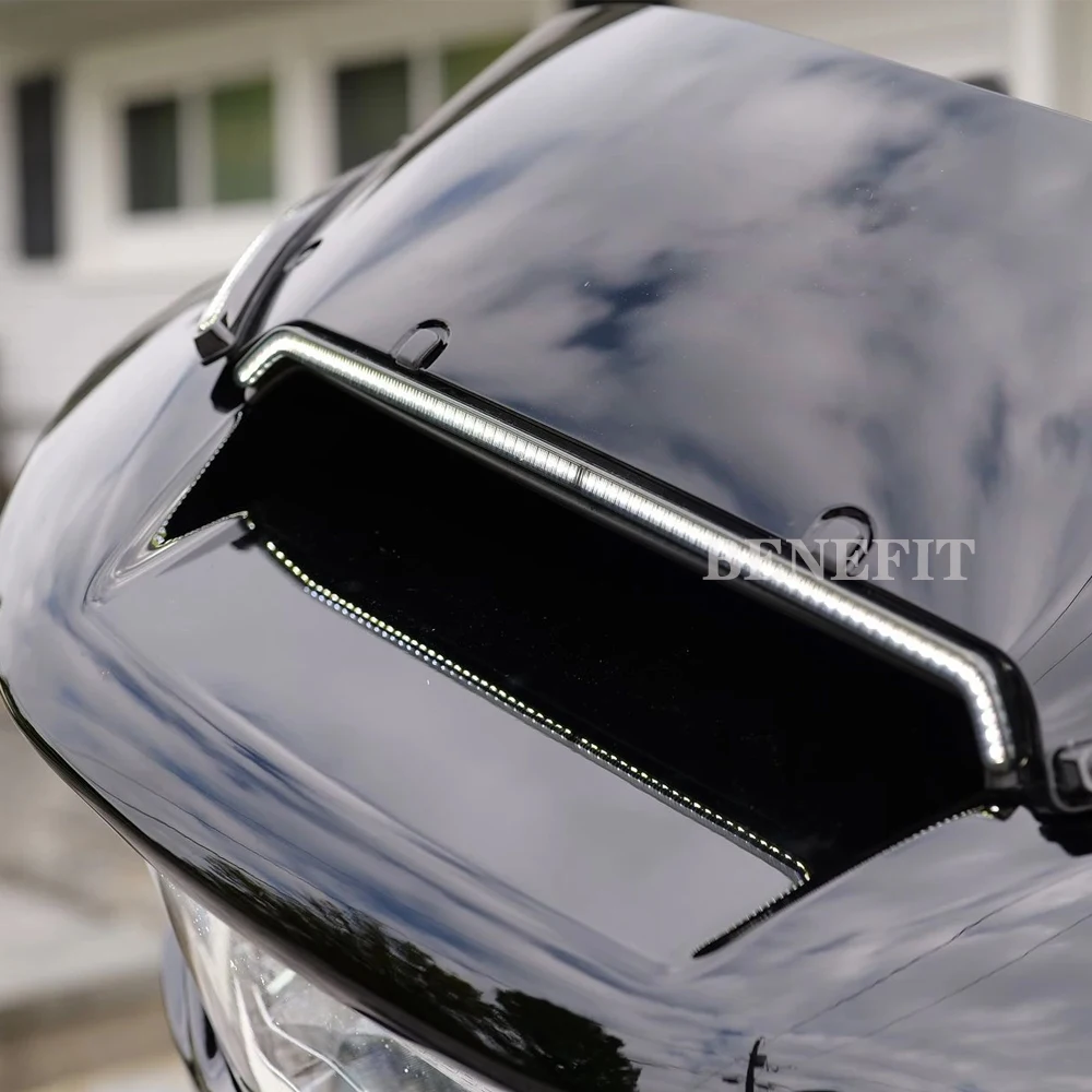 Центральный обтекатель, вентиляционная отделка, светодиодные фонари для лобового стекла мотоцикла для Harley Road Glide ST CVO FLTRXSE Tracer, декоративные