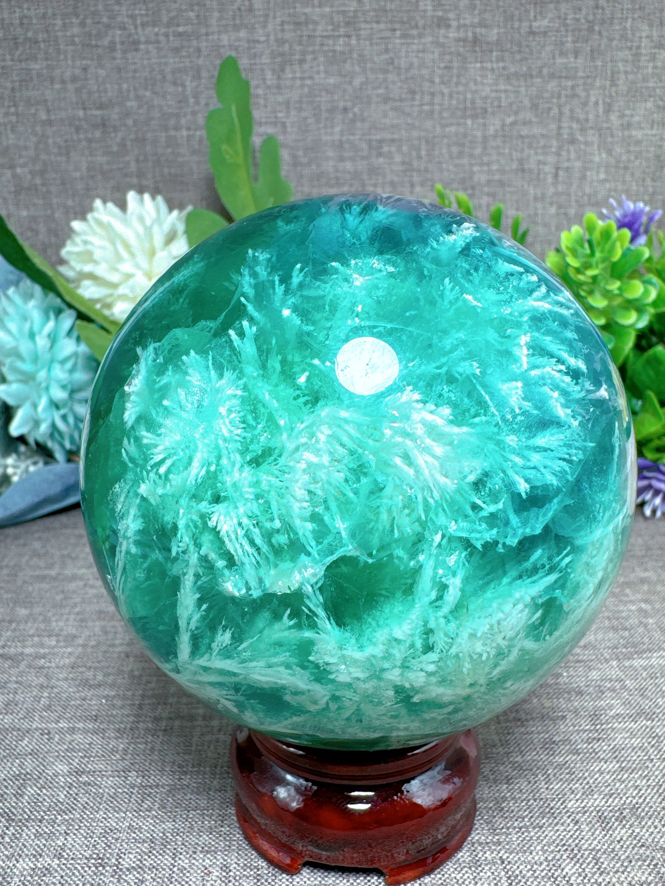 Rare Natural Snowflake Feather Fluorite Ball Quartz Crystal Energy Ball Mineral Reiki Healing Stone, Degaussing Magic Divination