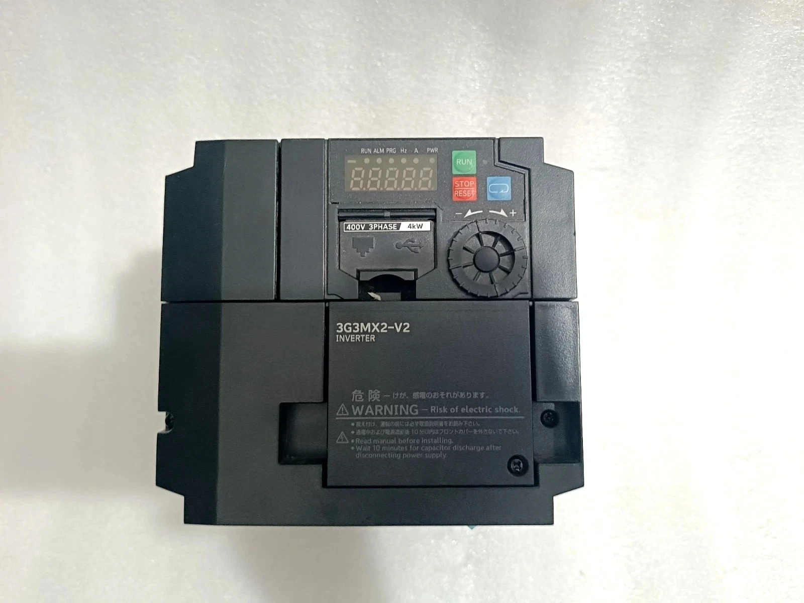 New 3G3MX2-A4040-V2 For OMRON 3G3MX2-A4040-V2 Variable frequency speed regulator