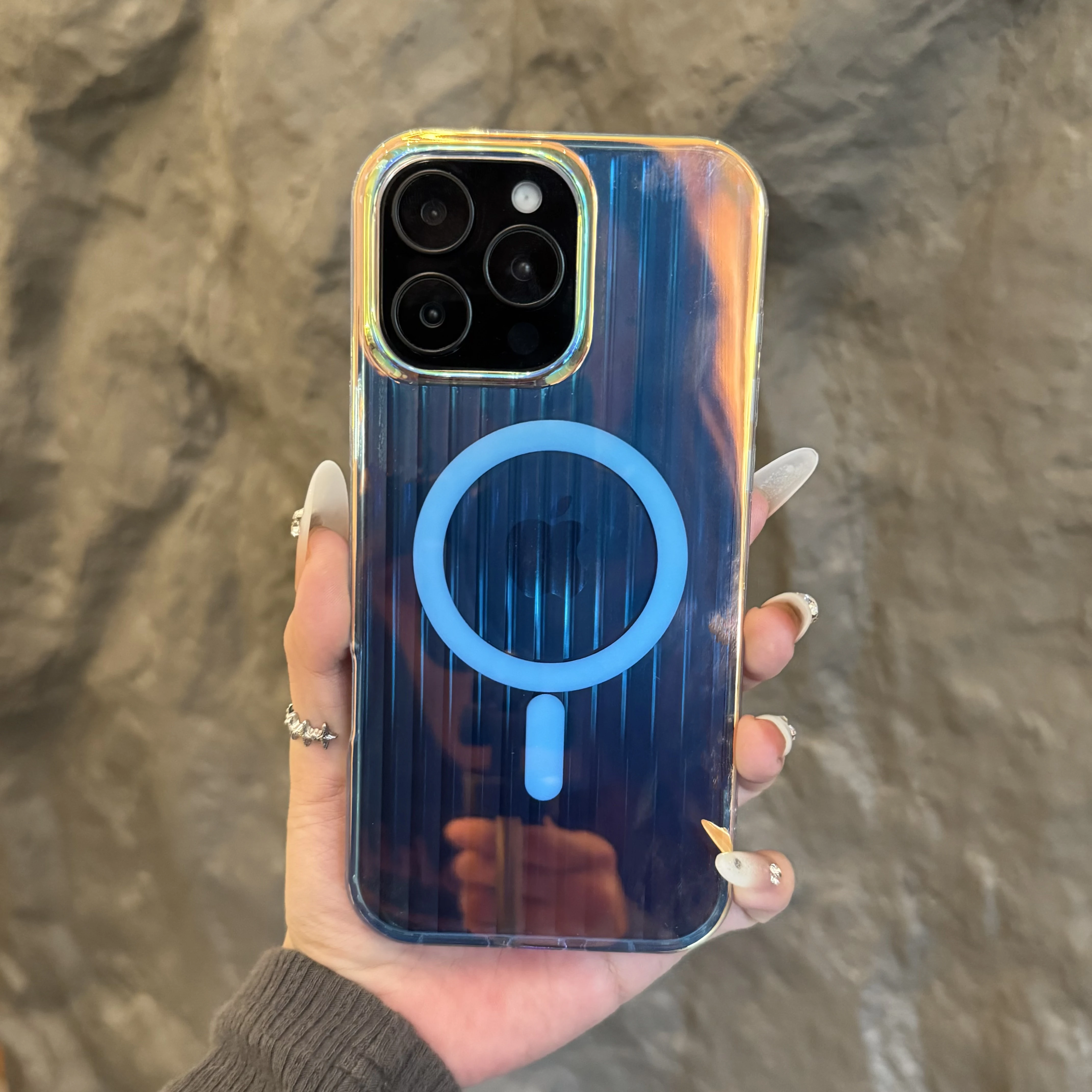 

Gradient laser bright surface stripe red light phone case, for iPhone 17 Pro Max 16 15 14 Plus 13 12 Pro SE4 magnetic cover.