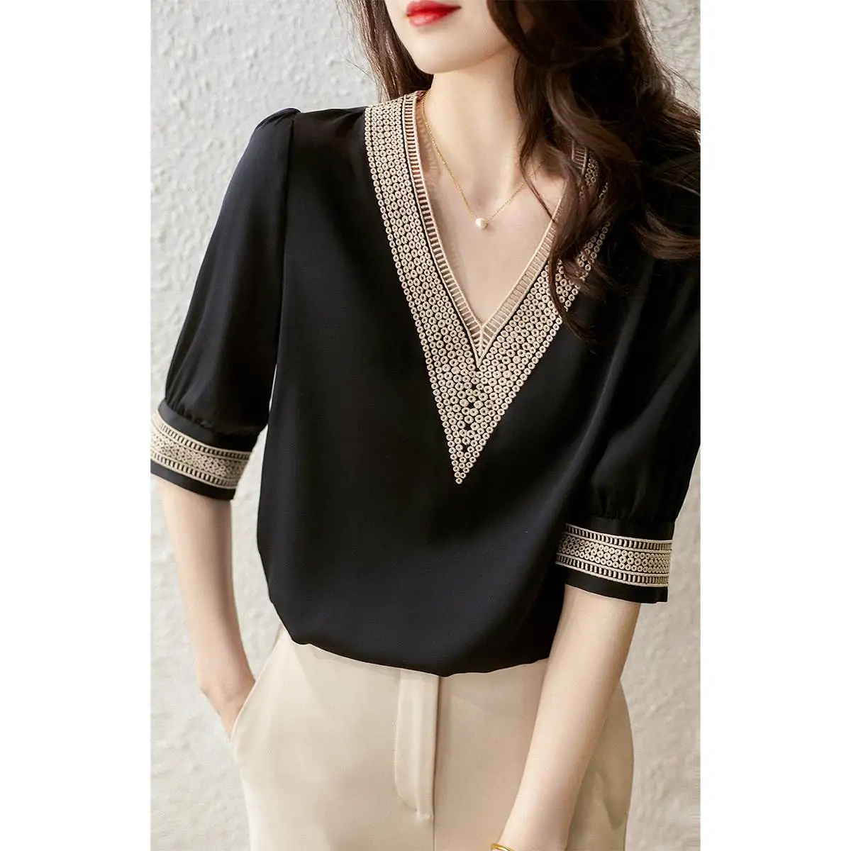

New Faion Summer Temperament Loose Women's irt Flat Figure Casual Sle Polyester Fiber Five Sve Ladies' Top