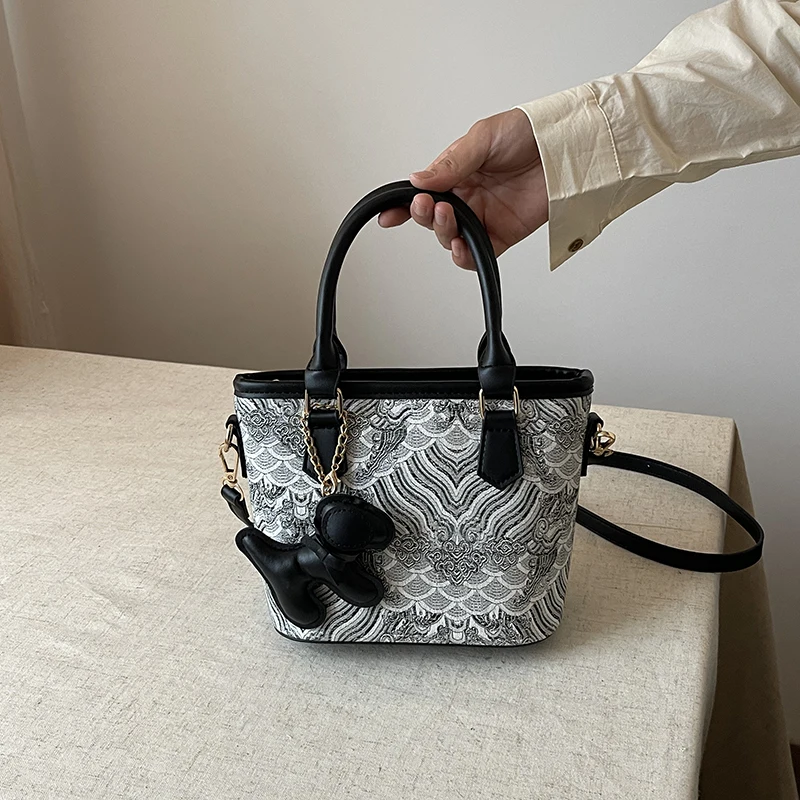 

Famous Designer Women Messenger Bag, Elegant Leather Handbag For Ladies, Classic Crossbody-Bag Luxury Brand
