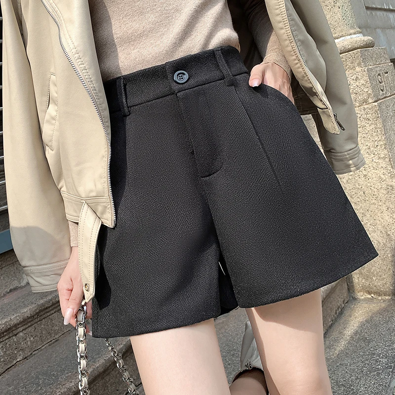 Fall Winter Woolen Shorts Women 2024 New Elastic Waist Wide Leg Loose Casual Shorts Female Fashion Boot Shorts Pocket Shorts