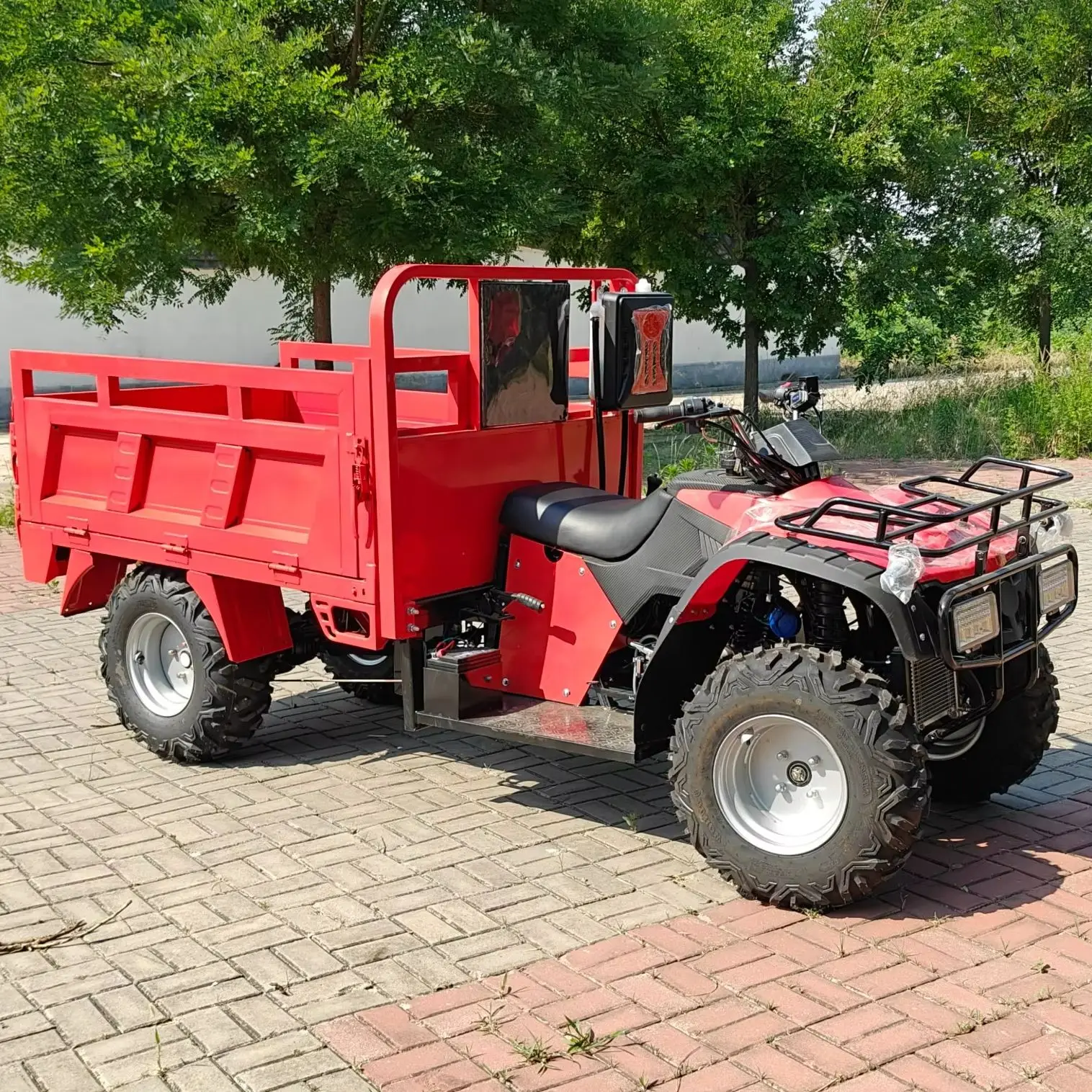 

Industrial Grade 4x4 UTV Utility Vehicle Two Seater Off Road Farm Vehicle for Cargo Transport