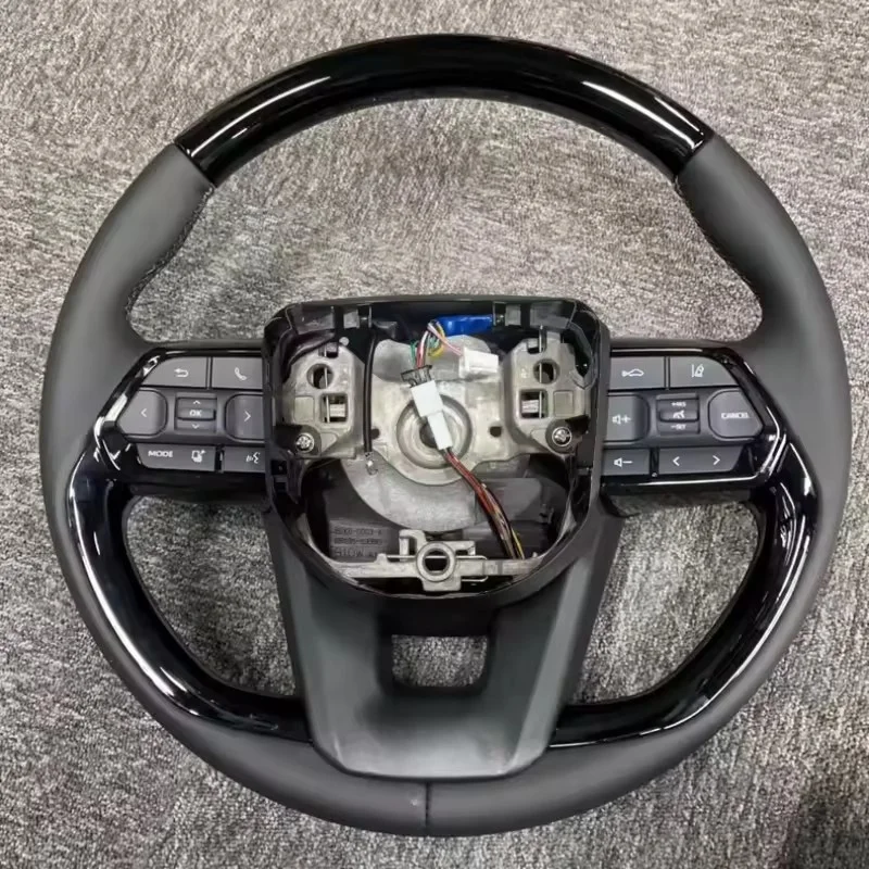 Customized Carbon Fiber Leather Car Steering Wheel For Toyota Landcruiser Alphard Camry Hilux LC200 LC300 LC120 Steering Wheel