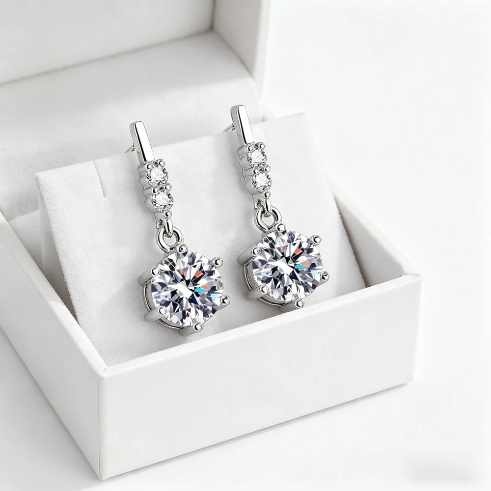 925 Sterling Silber Runde Moissanit-Ohrhänger mit Kleinen CZ-Akzenten Klare Diamant-Ohrhänger für Damen Hochzeitsschmuck
