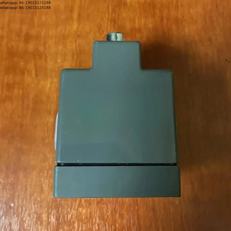 Limit micro switch YBLX-JW2/11Z/3 YBLX-JW1/11Z/5 three wheel five wheel travel switch wire cutting accessories