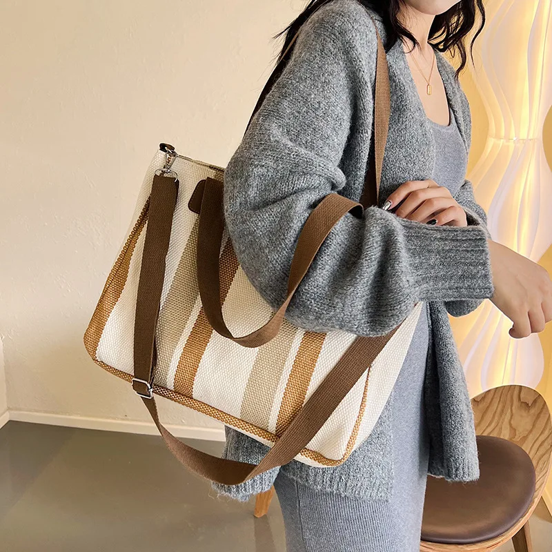 Big Bag Women 2023 New Fashion Striped Canvas Bag Commuter Tote Bag Fashion Single Shoulder Crossbody Mommy Bag