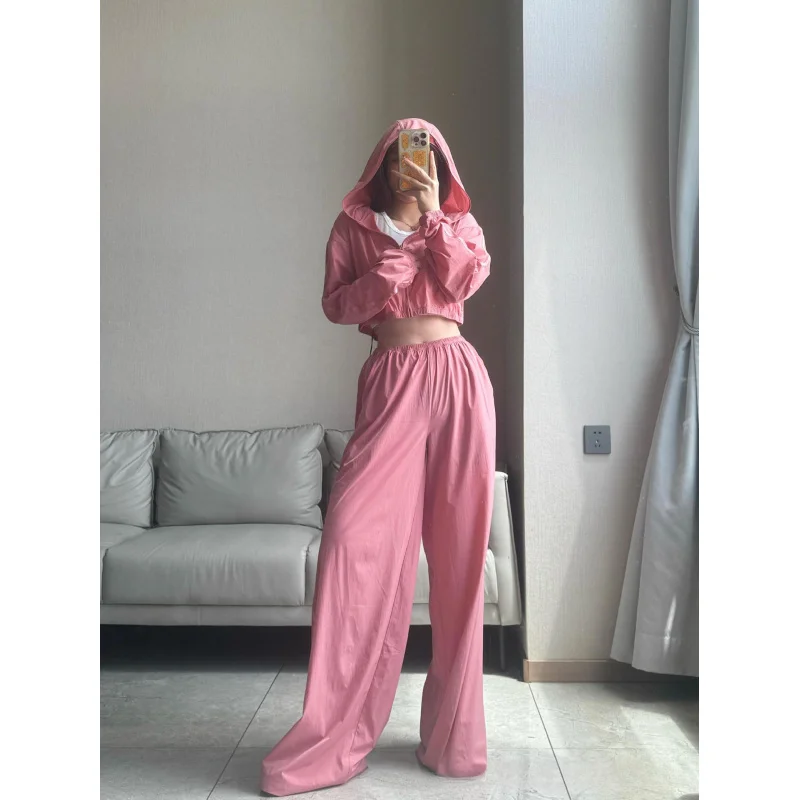 

Women Minimal Activewear Set Hooded Short Sunproof Jacket with Lightweight Wide Leg Pants Casual Sport Outfit for Spring Summer