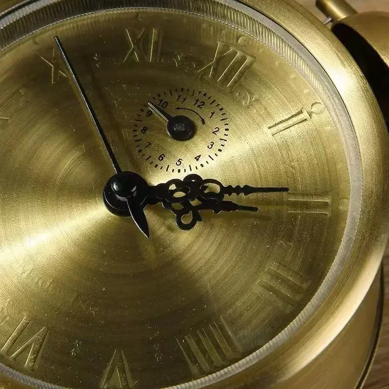 Retro Pure Copper Horseshoe Alarm Clock, Classic Clockwork Mechanical Bedside Clock, Nostalgic Home Decor Piece