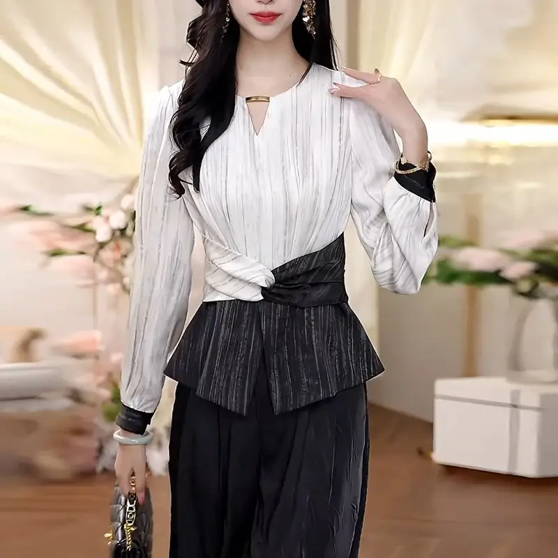 Korean Version Color Blocking Blouse Splicing Twisted Waist Long Sleeved Women's 2024 Autumn Style Elegant All-match Pullovers