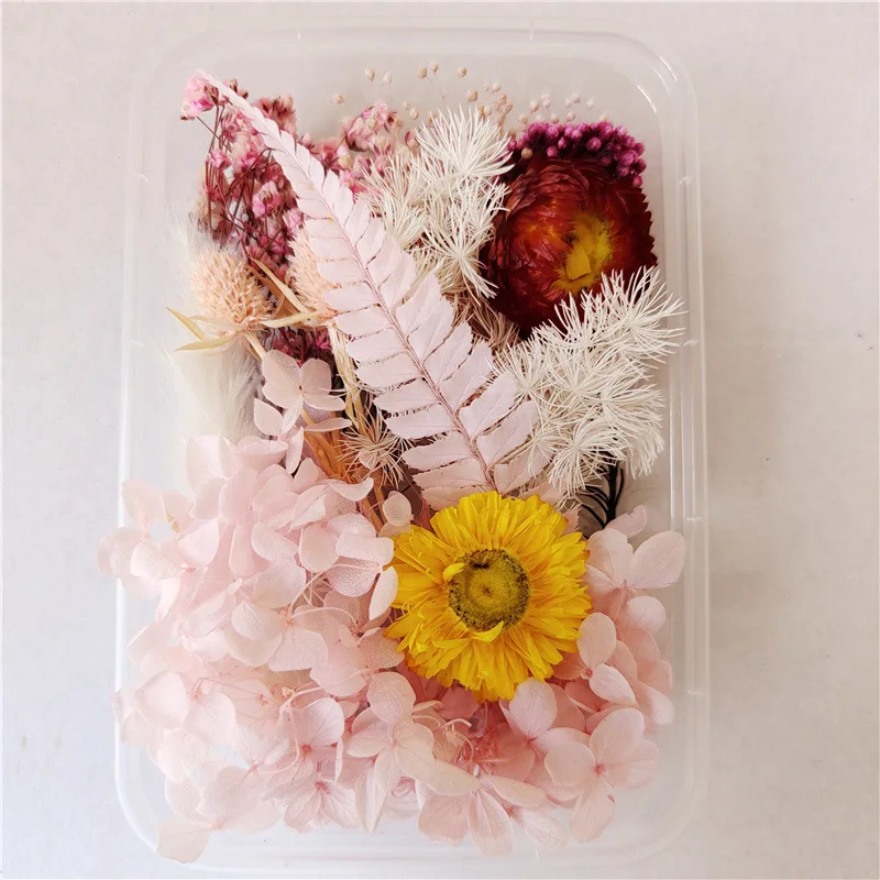 1 Box Colorful Natural Dried Flowers Epoxy Resin Mold Filler for DIY Aromatherapy Candle Making Crafts Party Wedding Decoration