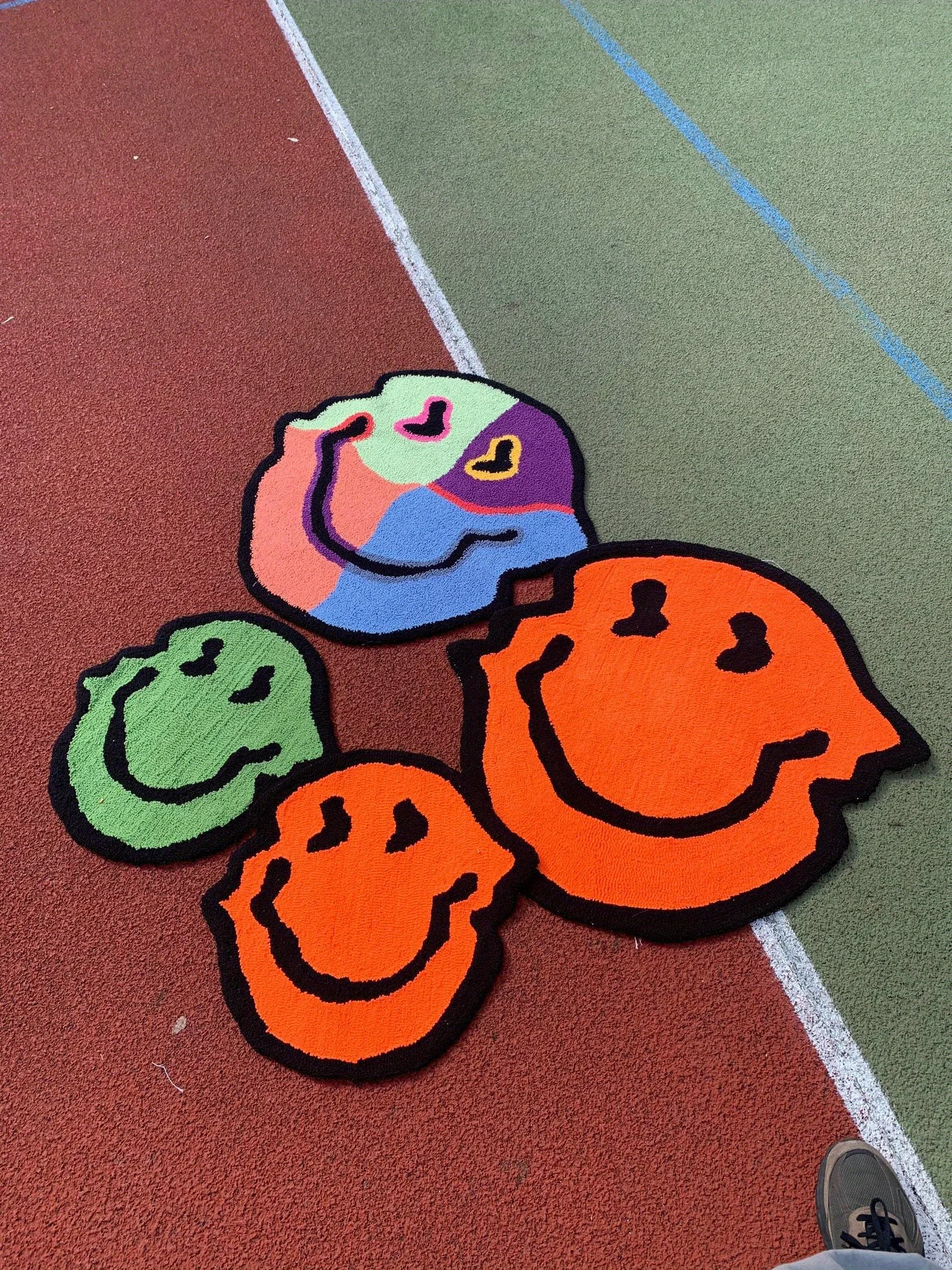 VIKAMA Funky Happy Smiley Fußmatte, rutschfester, waschbarer Eingangsteppich mit Cartoon-Print, waschbare Bodenmatte im Streetwear-Stil für Zuhause – Detail 9
