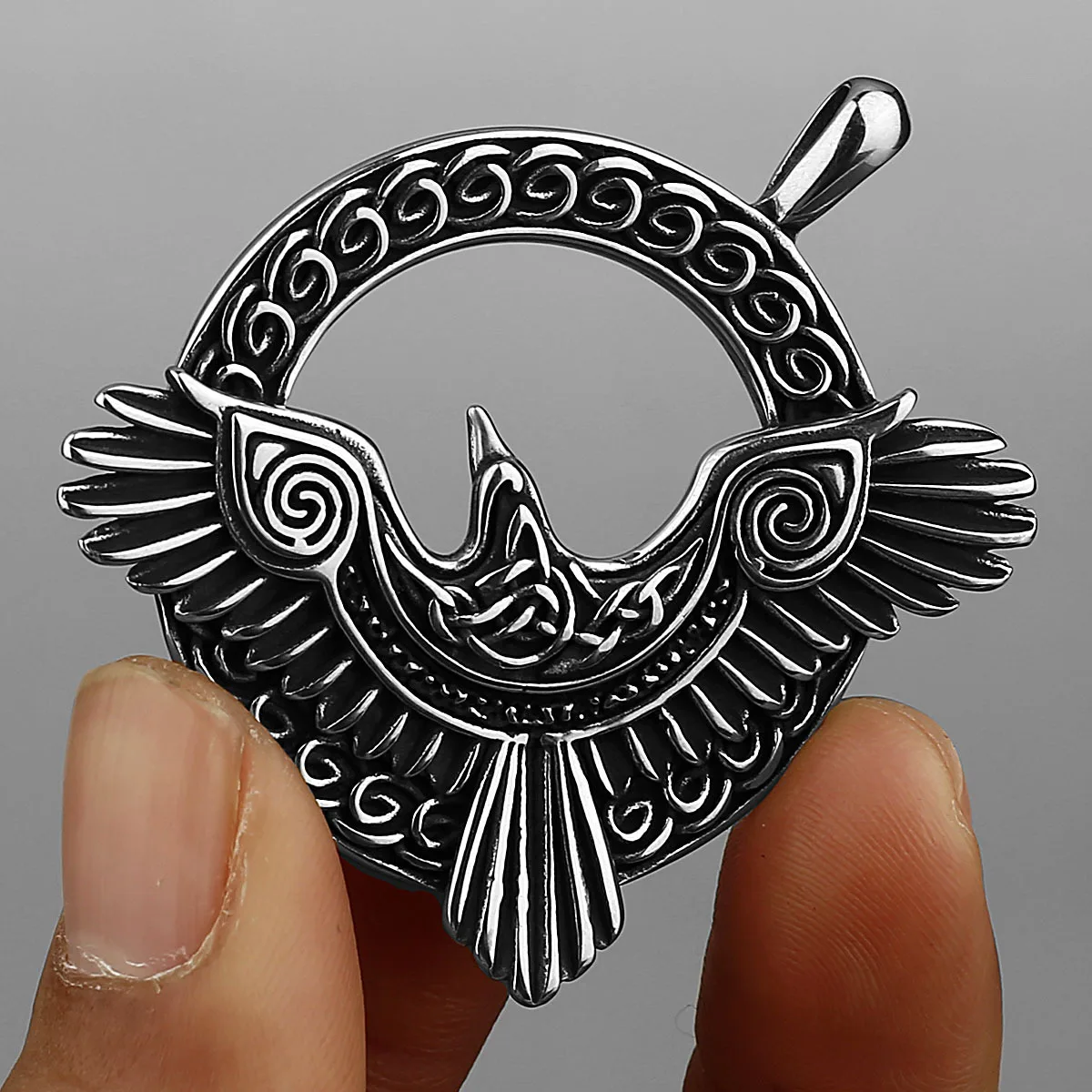 Wikinger-Raben-Anhänger-Halskette für Männer, Nordische Mythologie Odin-Krähen-Amulett, Keltischer Knoten 316L Edelstahl Vintage-Halskette – Detail 4