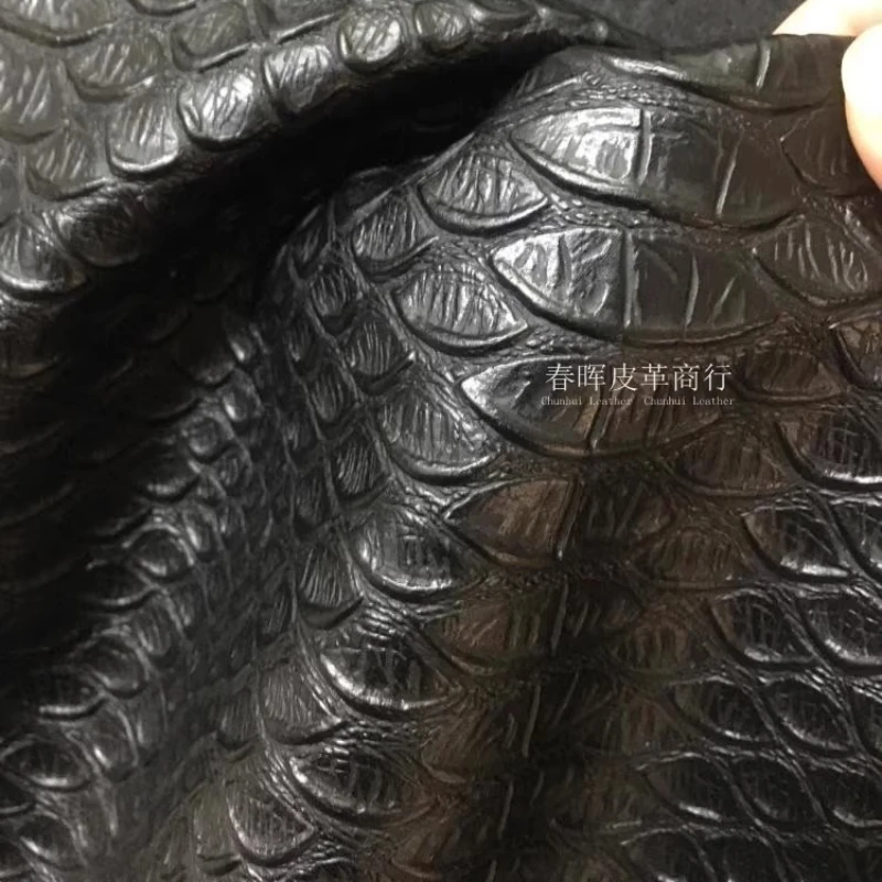 

Черная искусственная кожа с узором под змеиную кожу для шитья сумок, модных аксессуаров, одежды, ткань на метры