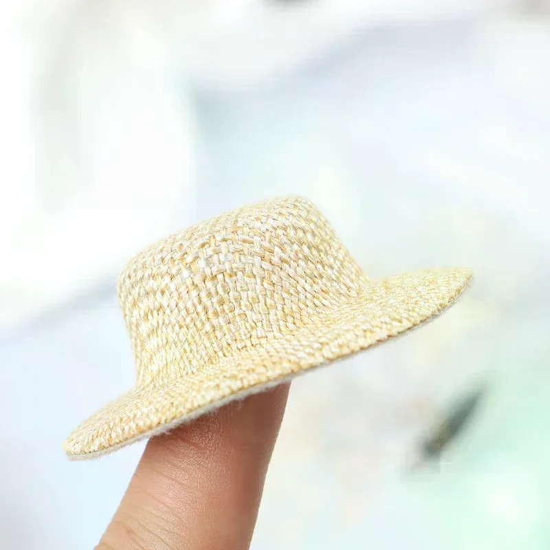 2 قطعة دمية مصغرة قبعة القش دمية صغيرة قبعة بيت الدمية زخرفة اليد المنسوجة