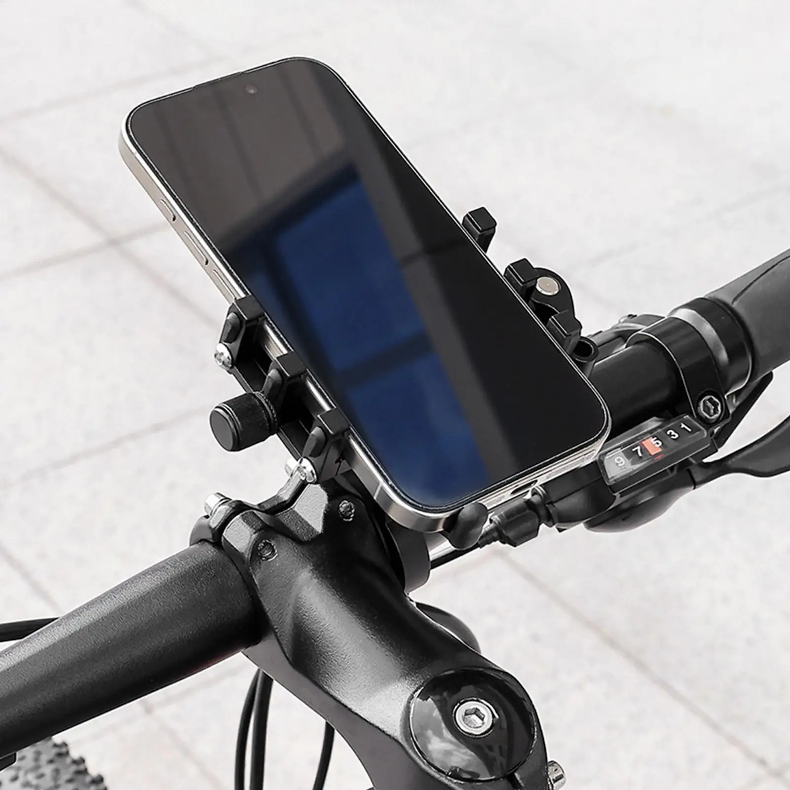 

Cycling Smartphone Holder Mount Bicycle Phone Mount Non-Slip Bicycle Phone Bracket for Mountain Gym Road Urban Touring Camping