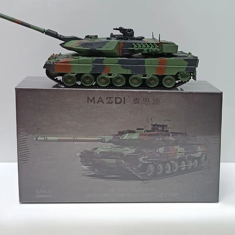 MASSDI Model 1:64 Scale Leopard 2A6 Main Battle Tank Model NATO Three-Color Camouflage Military Green Alloy Car Model