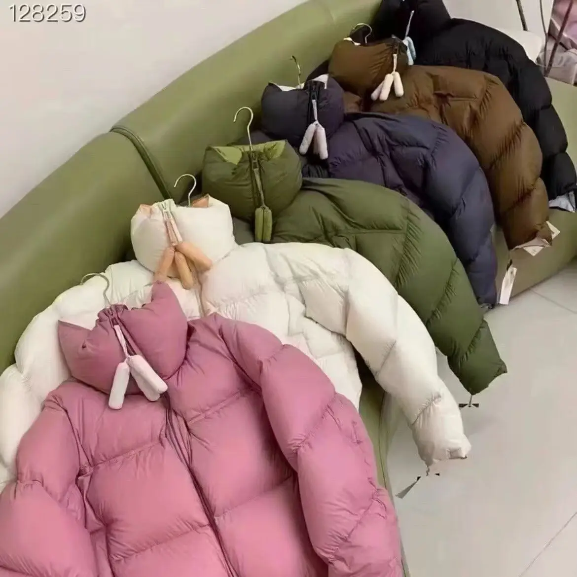 جديد 2024 ملابس خارجية عصرية غير رسمية للرجال من القطن للشتاء من Theened ملابس خارجية دافئة من Sle Spor ملابس خارجية عصرية طويلة مع سحاب للإغلاق