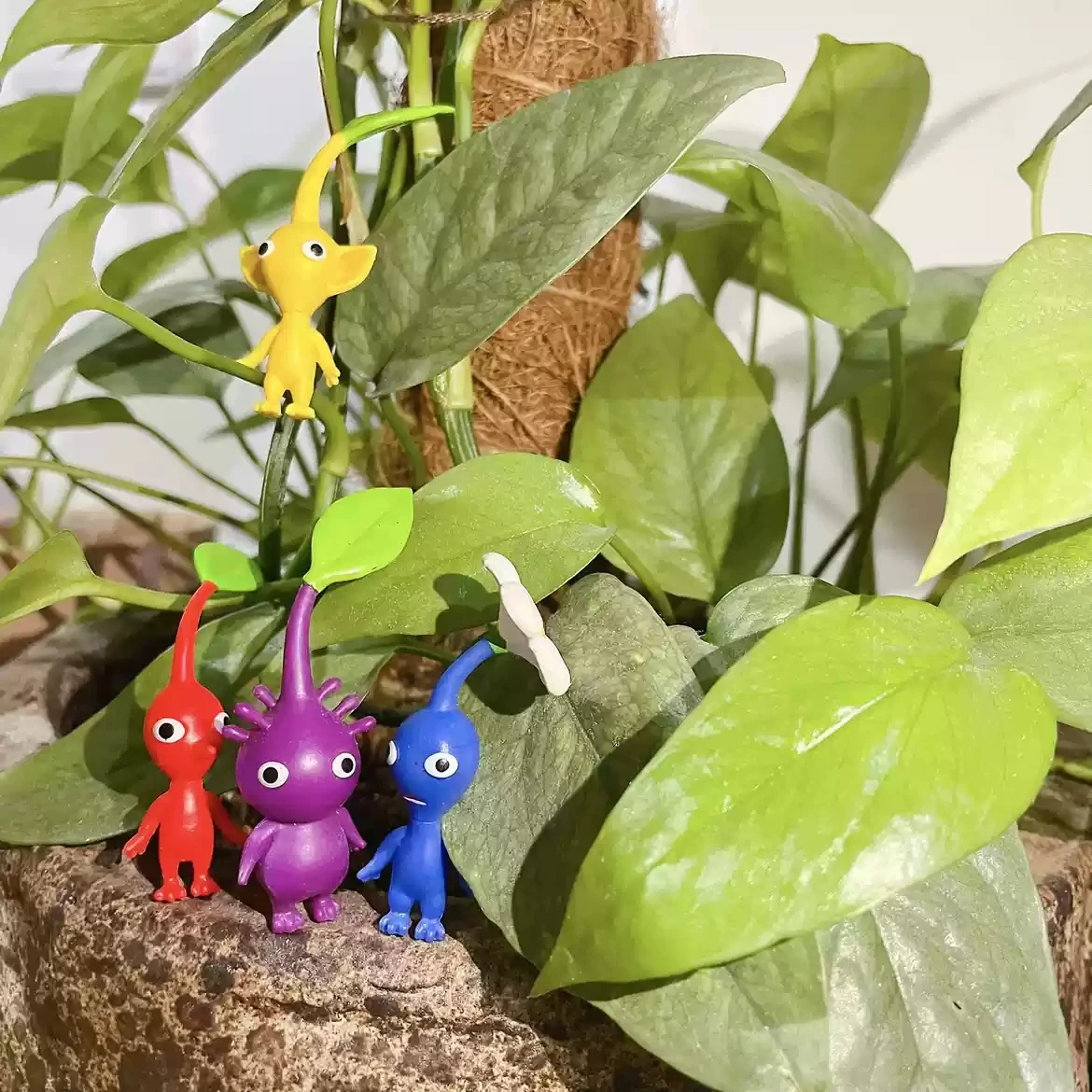4 Uds. 5cm Pikmin flor blanca monstruo figuras de acción muñecas PVC colección para niños juguete de regalo