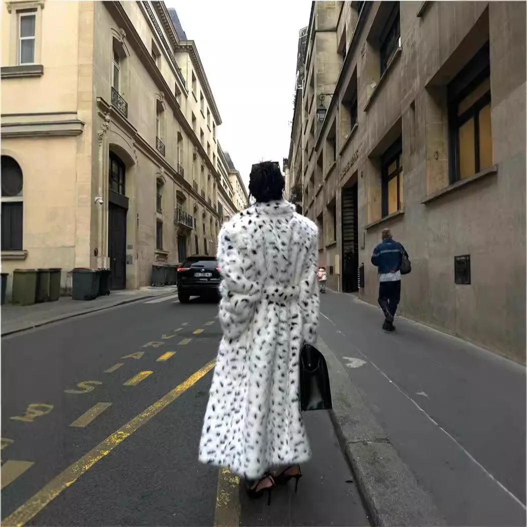 Otoño Invierno 2025 chaquetas de piel sintética para mujer abrigo largo estampado solapa elegante cárdigan con cordones chaqueta gruesa chaqueta holgada y cálida