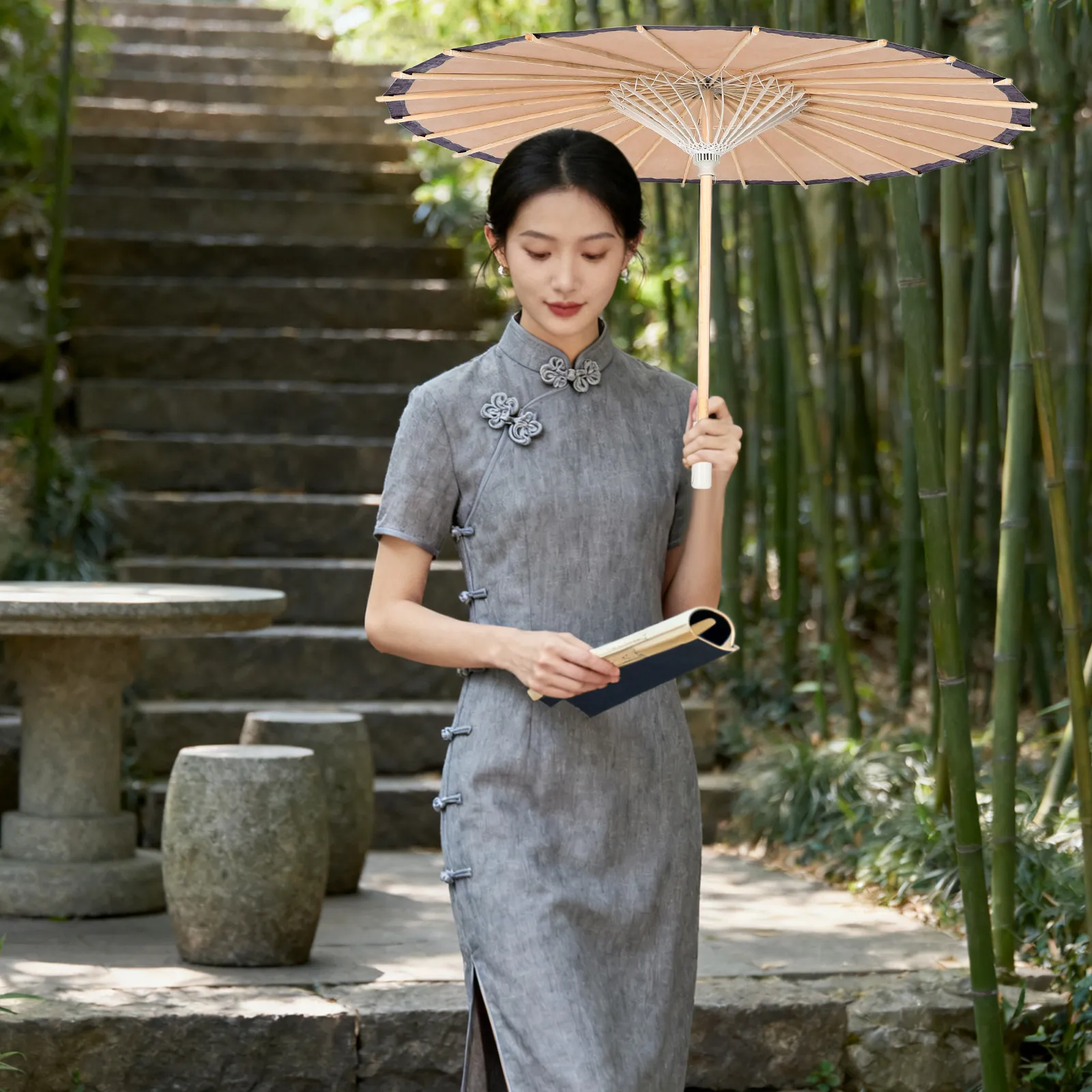 

Classical Chinese Oil Paper Umbrella Handmade Vintage Parasol For Hanfu Cosplay Stage Performance Party Decor Retro Umbrella
