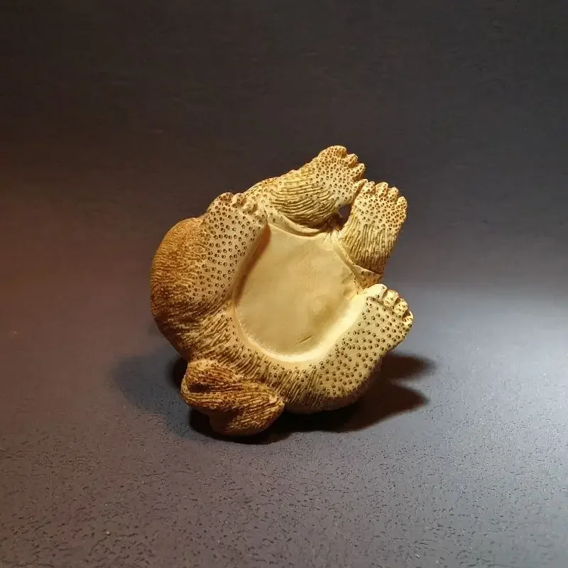 Purely handmade, old material bamboo root carving, golden hair Wangcai, puppy cultural play, handle piece