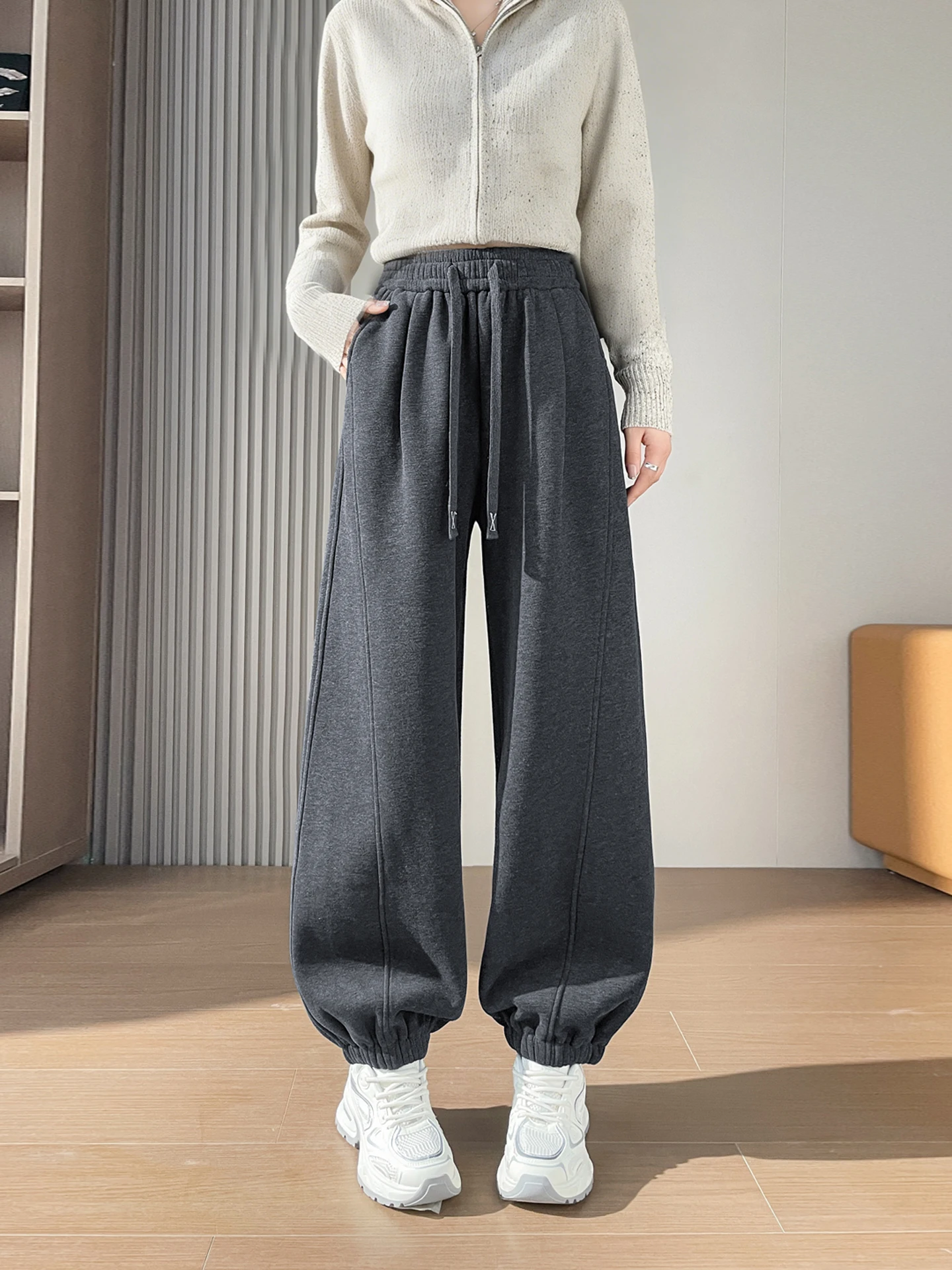 

Брюки женские Slim Fit, осенне-зимние, новинка, узкие, с широкими штанинами, очень красивые, укороченные (9/10 длины), спортивные, с принтом «Феникс»