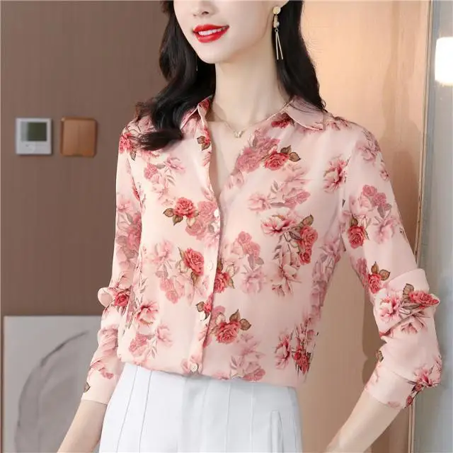 Long Sleeved Simulation Silk Shirt for Women in Spring 2024 High-end Fashion Temperament Versatile and Thick Touch Top Trendy