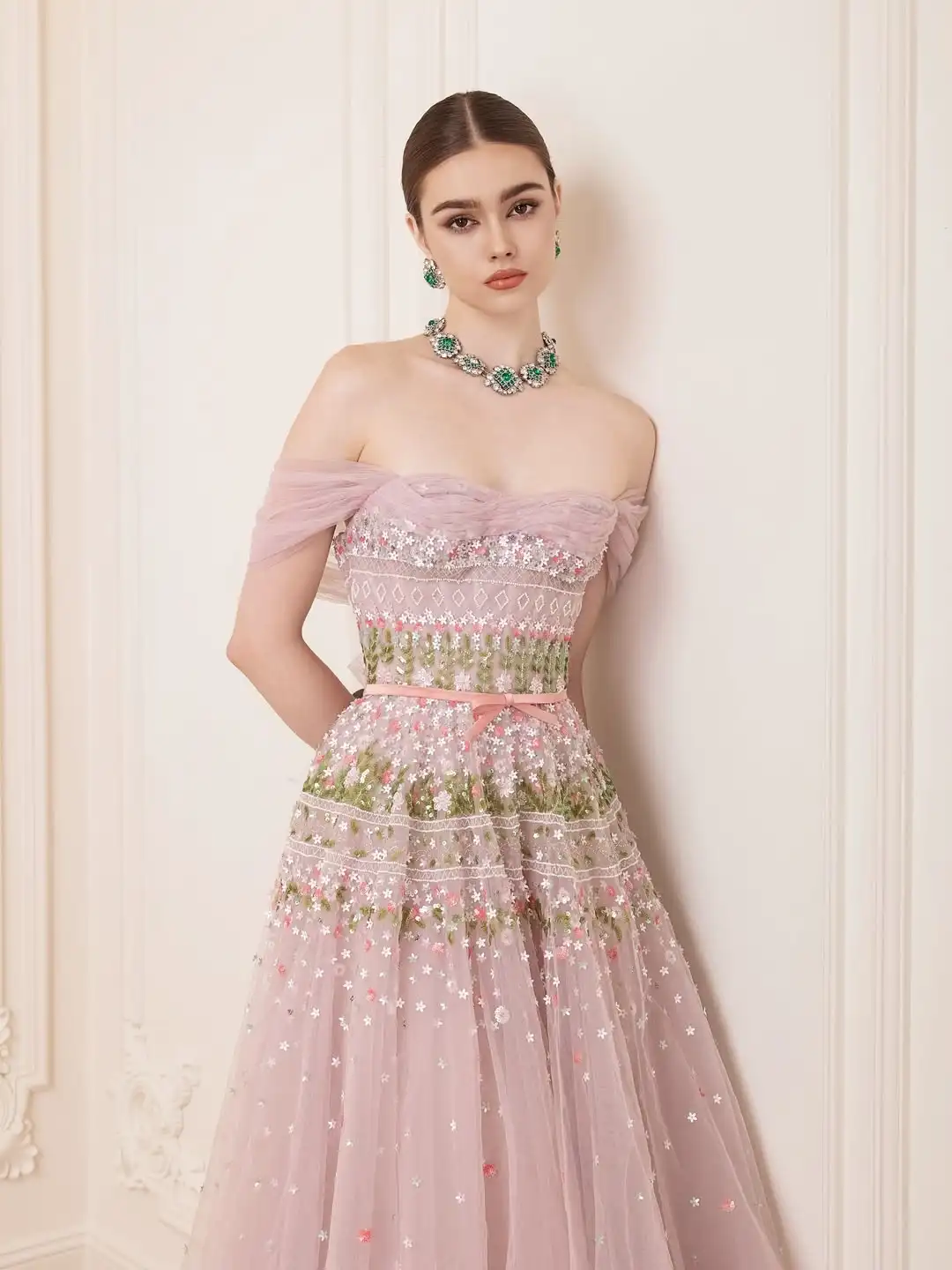 فستان سهرة فاخر مزين بالترتر من Ofherown مع فيونكة وشاح لافندر على شكل حرف a بدون أكتاف من التل فستان حفلات لحفلات الزفاف #6