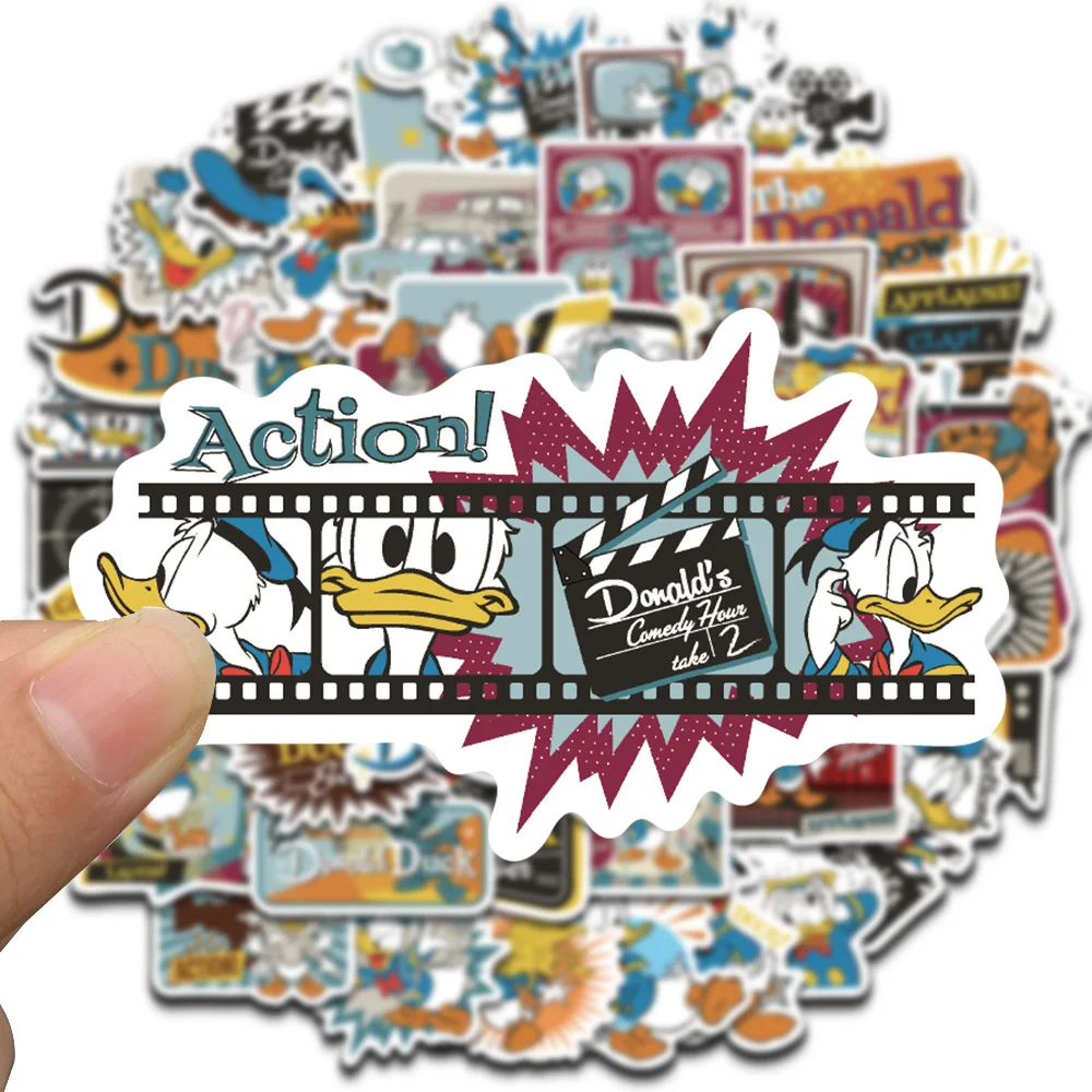 50 قطعة الوقت الكوميدي دونالد داك ملصقات الكمبيوتر المحمول الأمتعة سكرابوكينغ دراجة نارية DIY بها بنفسك القهوة الهاتف حقيبة الكمبيوتر الكتابة على الجدران الشارات